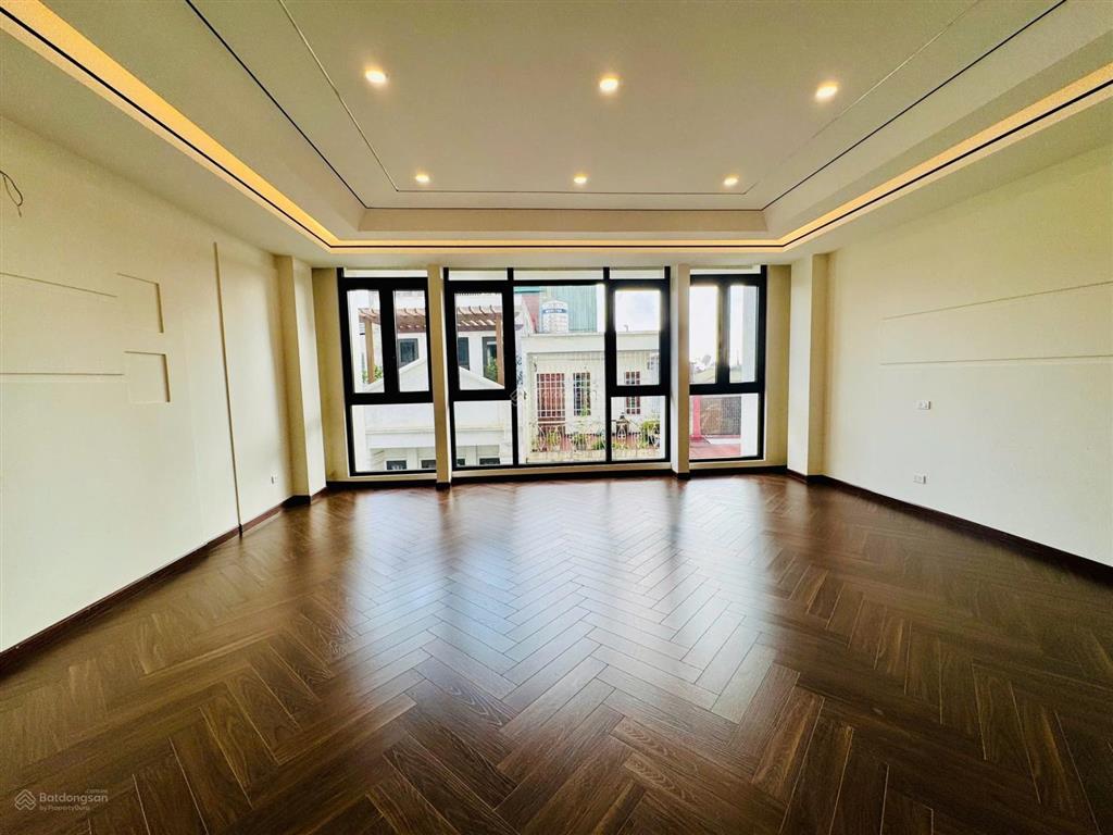 Hoàng minh đạo  bồ đề long biên  107m2, 7 tầng dân xây  rộng 7m bề thế  view tâm anh, vùng lõi