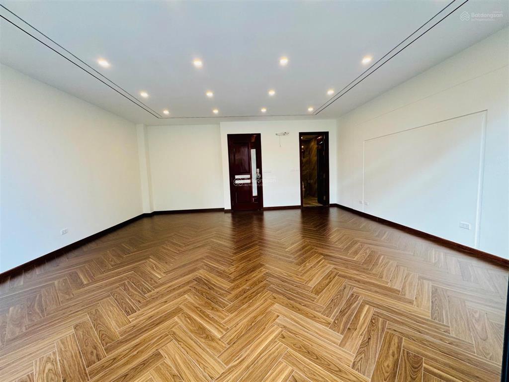 Hoàng minh đạo  bồ đề long biên  107m2, 7 tầng dân xây  rộng 7m bề thế  view tâm anh, vùng lõi