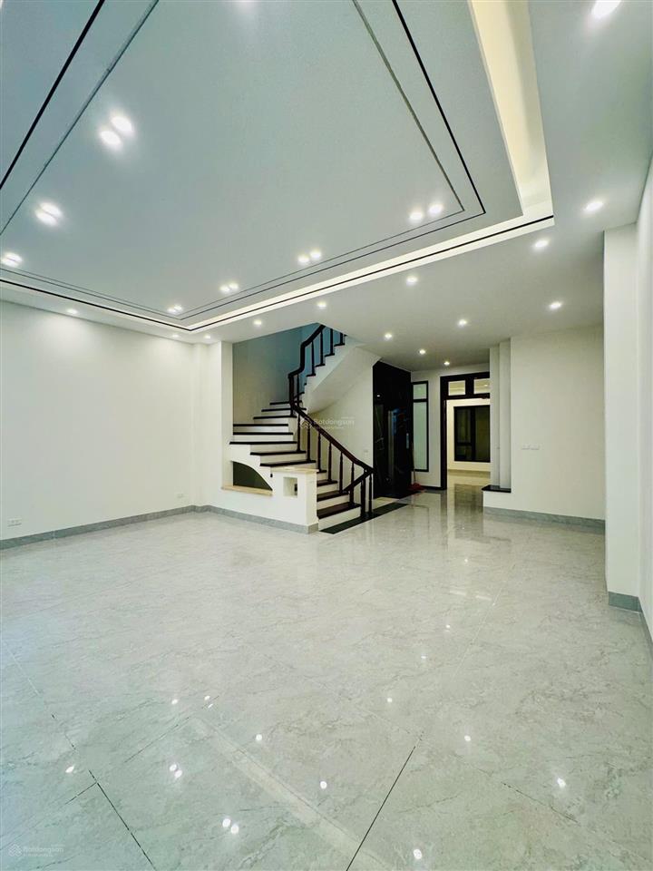 Hoàng minh đạo  bồ đề long biên  107m2, 7 tầng dân xây  rộng 7m bề thế  view tâm anh, vùng lõi