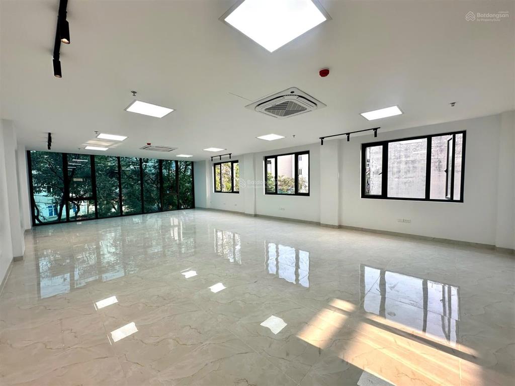 Giảm sốc bán gấp tòa nhà góc 3 thoáng x6 thạch bàn, long biên! 100 m2 7 tầng  dòng tiền khủng