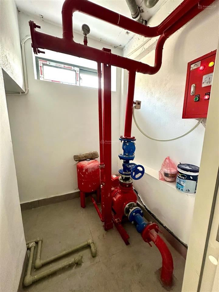 Giảm sốc bán gấp tòa nhà góc 3 thoáng x6 thạch bàn, long biên! 100 m2 7 tầng  dòng tiền khủng