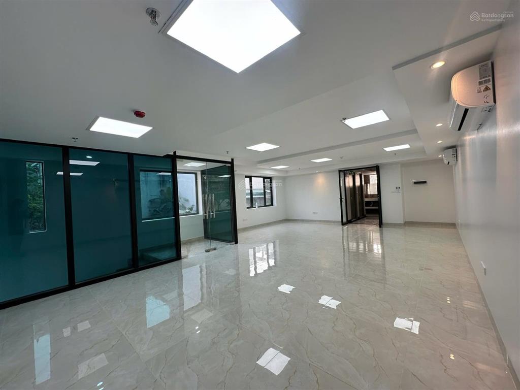 Giảm sốc bán gấp tòa nhà góc 3 thoáng x6 thạch bàn, long biên! 100 m2 7 tầng  dòng tiền khủng