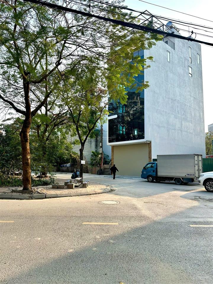 Giảm sốc bán gấp tòa nhà góc 3 thoáng x6 thạch bàn, long biên! 100 m2 7 tầng  dòng tiền khủng