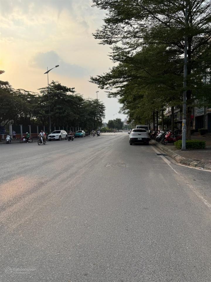 Bán đất thạch bàn long biên 267m, mặt đường ô tô tránh, kinh doanh, giá hơn 36 tỷ