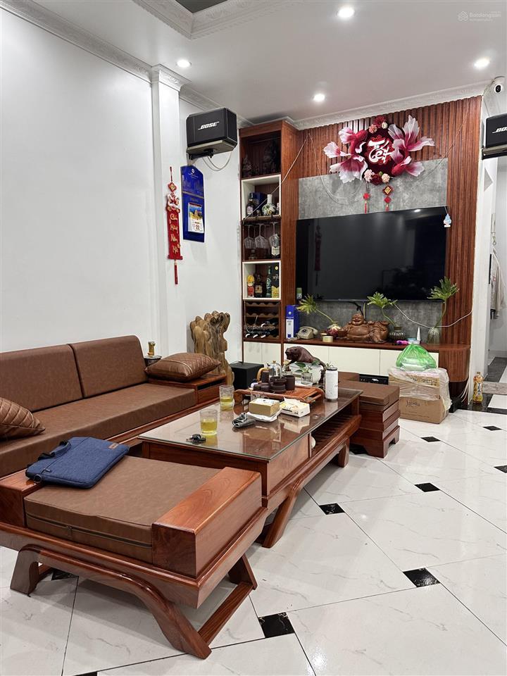 Tư đình long biên căn góc 6 tầng thang máy gara ô tô full nội thất hơn chục tỷ