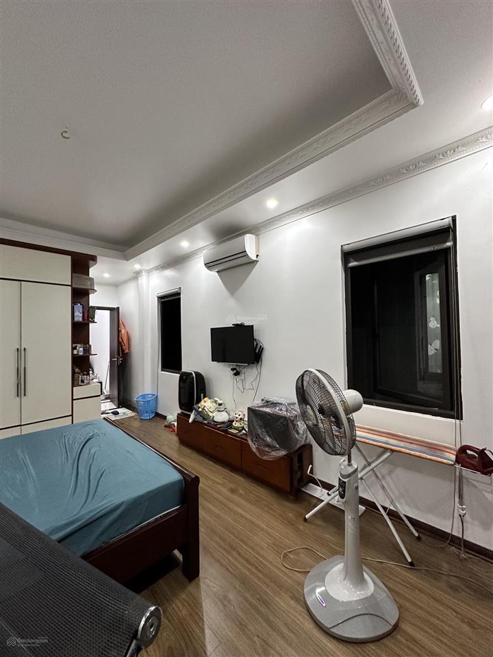 Tư đình long biên căn góc 6 tầng thang máy gara ô tô full nội thất hơn chục tỷ