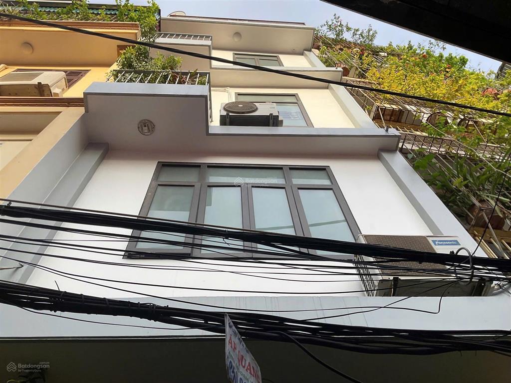 Chính chủ cho thuê nhà hộ gia đình ở phố dịch vọng