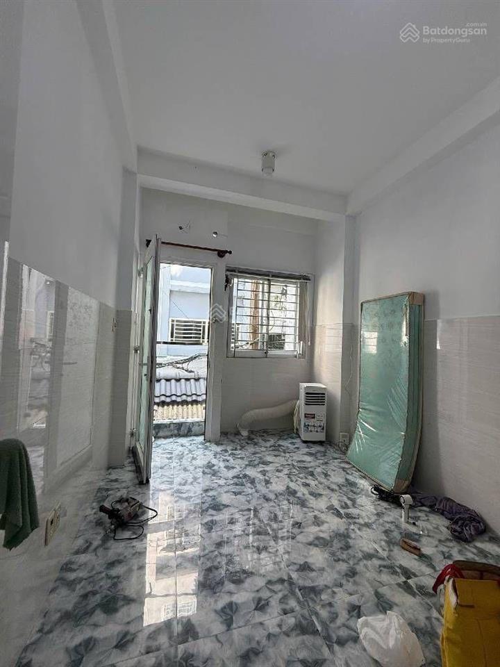 Khu vip nguyễn trãi q5  4 tầng  hẻm thông  (3x10) sát mặt tiền  chỉ 5,75 tỷ tl