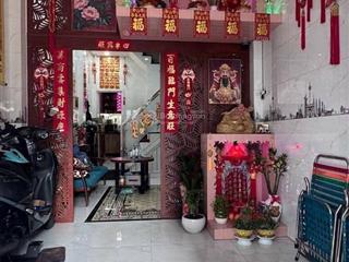 Phạm phú thứ q6  3 tầng mới đẹp  full nội thất  hẻm xe hơi  35m2  3 tầng  giá 5,78 tỷ tl