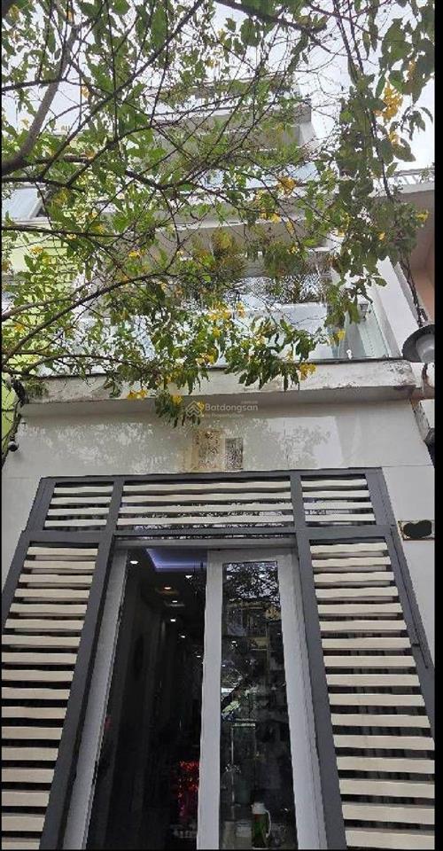 Gần mặt tiền hồng bàng q.11  ngay cầu vượt minh phụng  44m2  4 tầng  hẻm 4 m  giá 6,8 tỷ tl