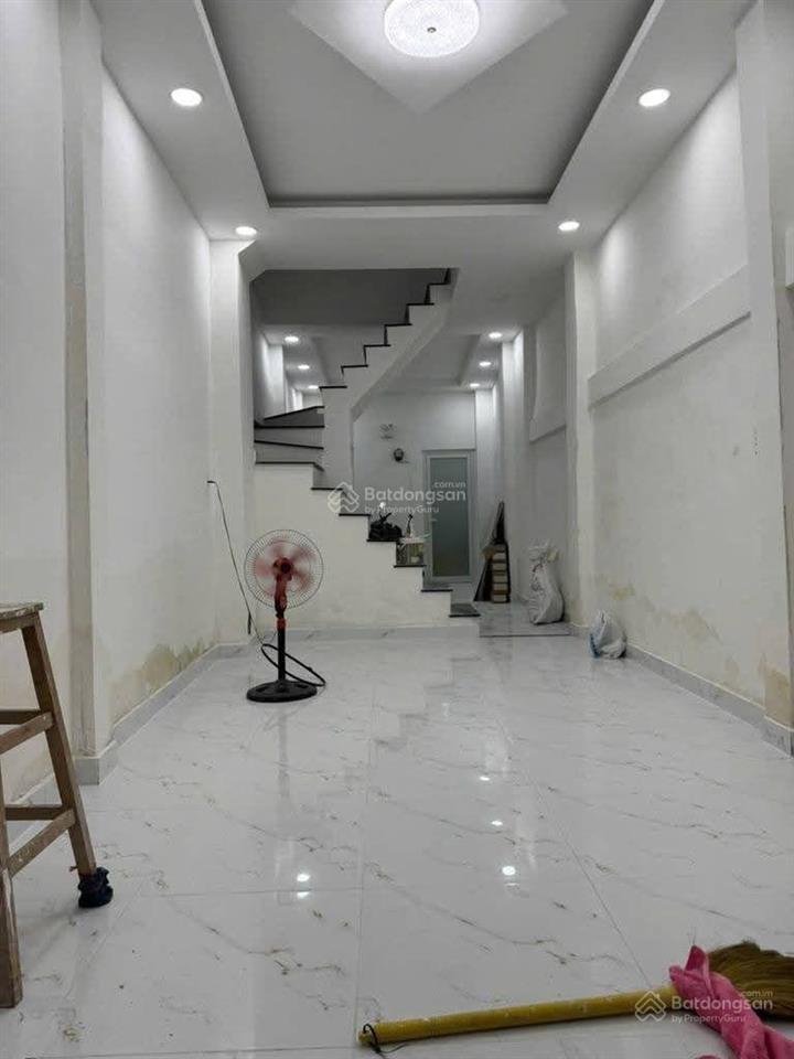 Hẻm 5 m  3,3x15m  khu kinh doanh nguyễn trãi q5, sát mặt tiền,