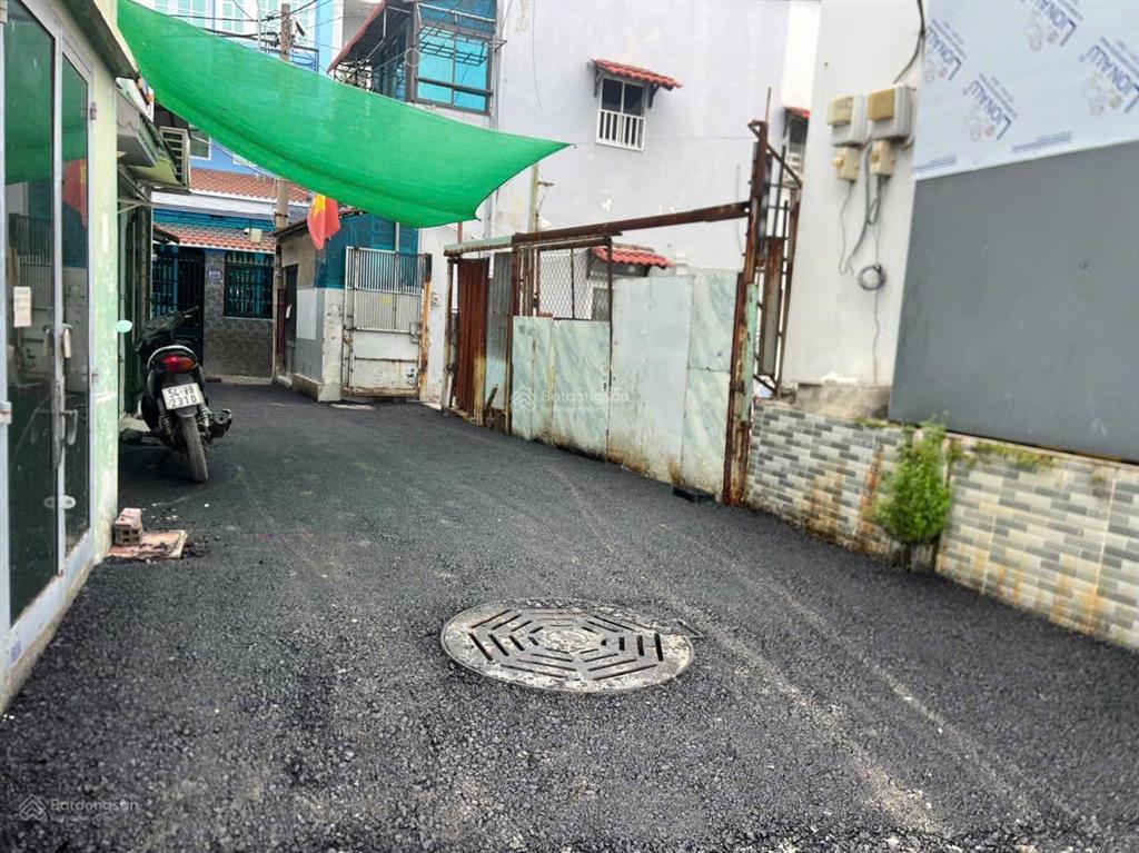 Cách kênh tham lương chỉ 4m, 6x15, 90m² thích hợp xây khách sạn và biệt thự chỉ 10 tỷ