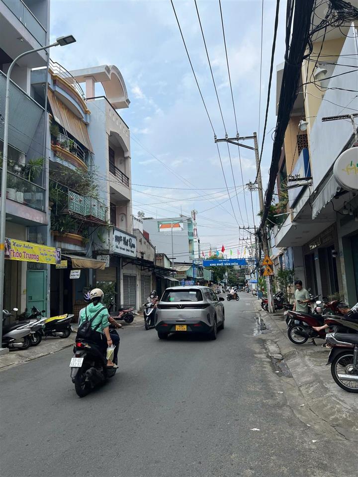 Bán mt lê hồng phong phường 12 quận 10 (4,1x20m) gía chỉ 36 tỷ