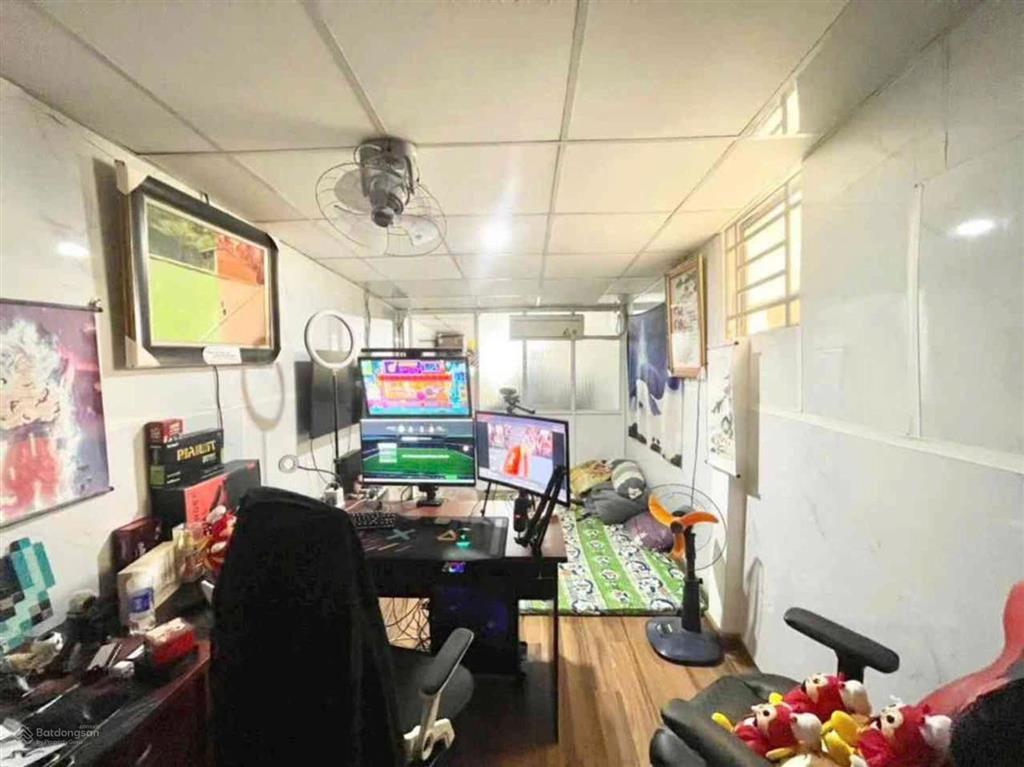 Gần mt  kết cấu chắc chắn  trung tâm bình thạnh  phòng ngủ rộng  chủ thiện chí