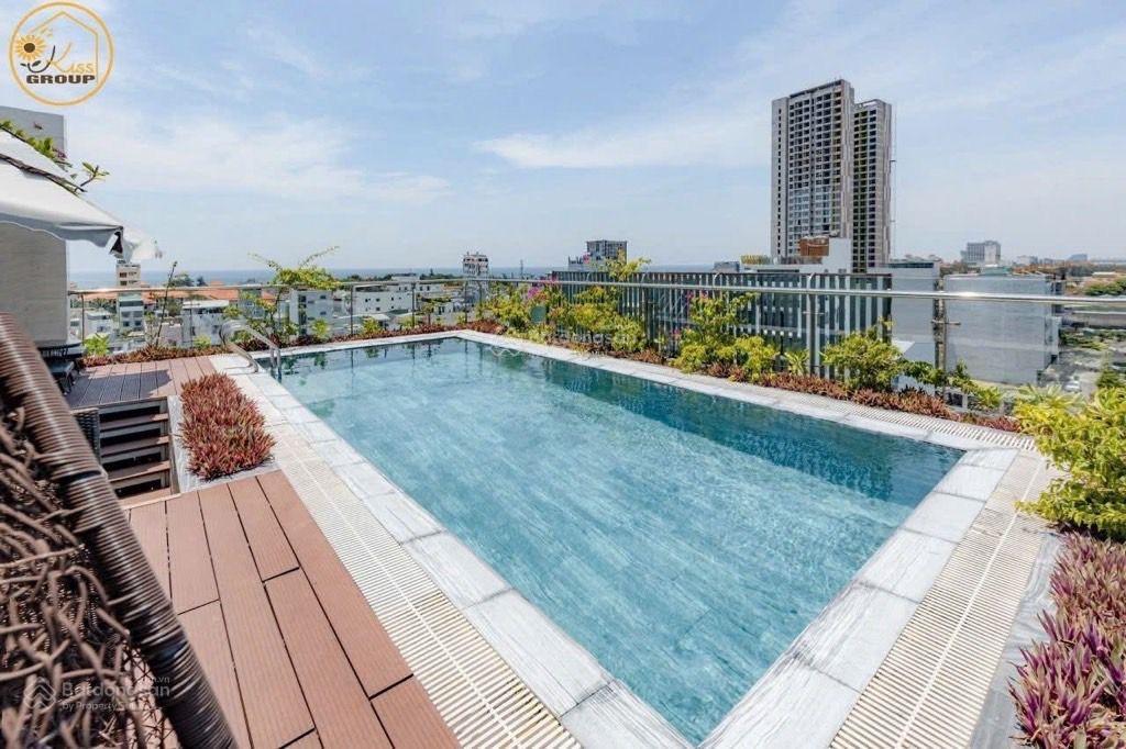 Bán toà căn hộ 10 tầng 180m2 ngang 10m 1520m2 sàn khuê mỹ đông sát biển mỹ khê.