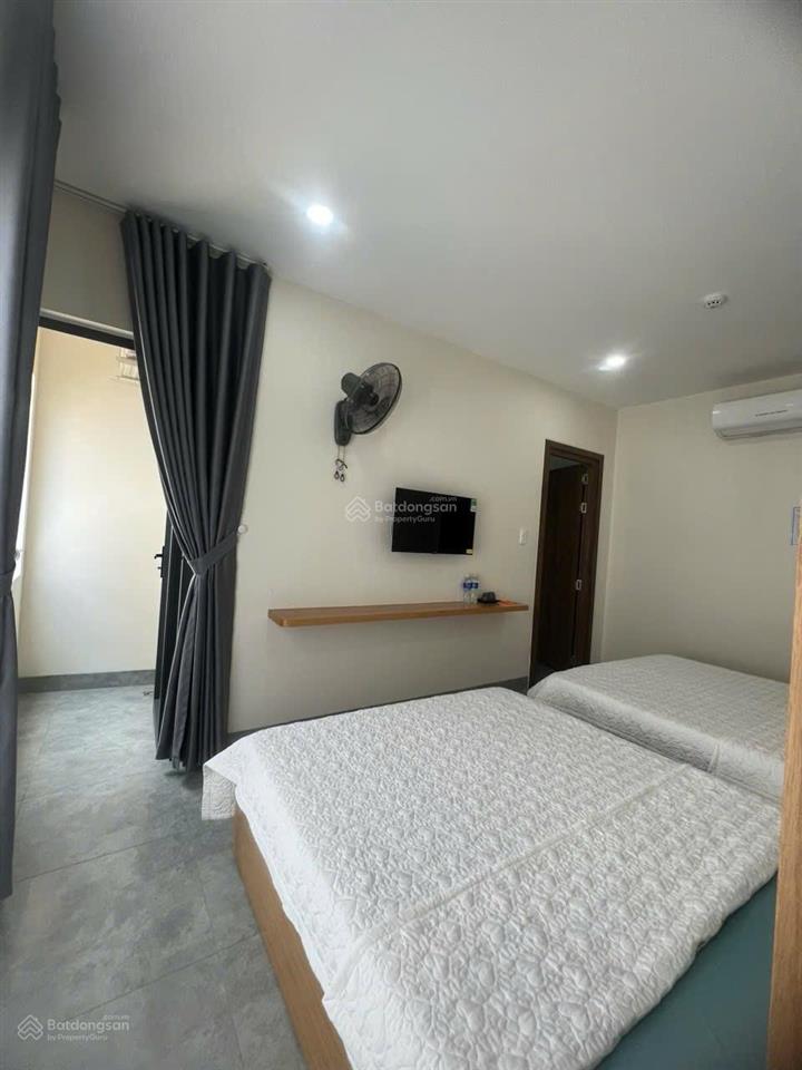 Bán căn homestay hoạt động kinh doanh khu biển xuân diệu. dt 88m². 5 tầng, gồm 10 phòng, giá 13 tỷ