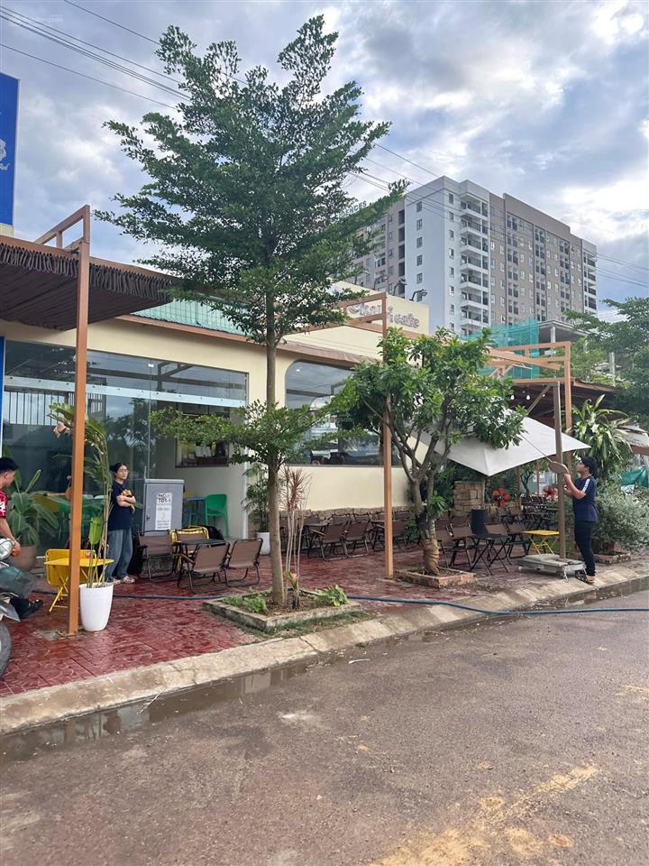 Bán lô đất long vân gần trường fpt. dt 100m². giá 2tỷ350 thương lượng