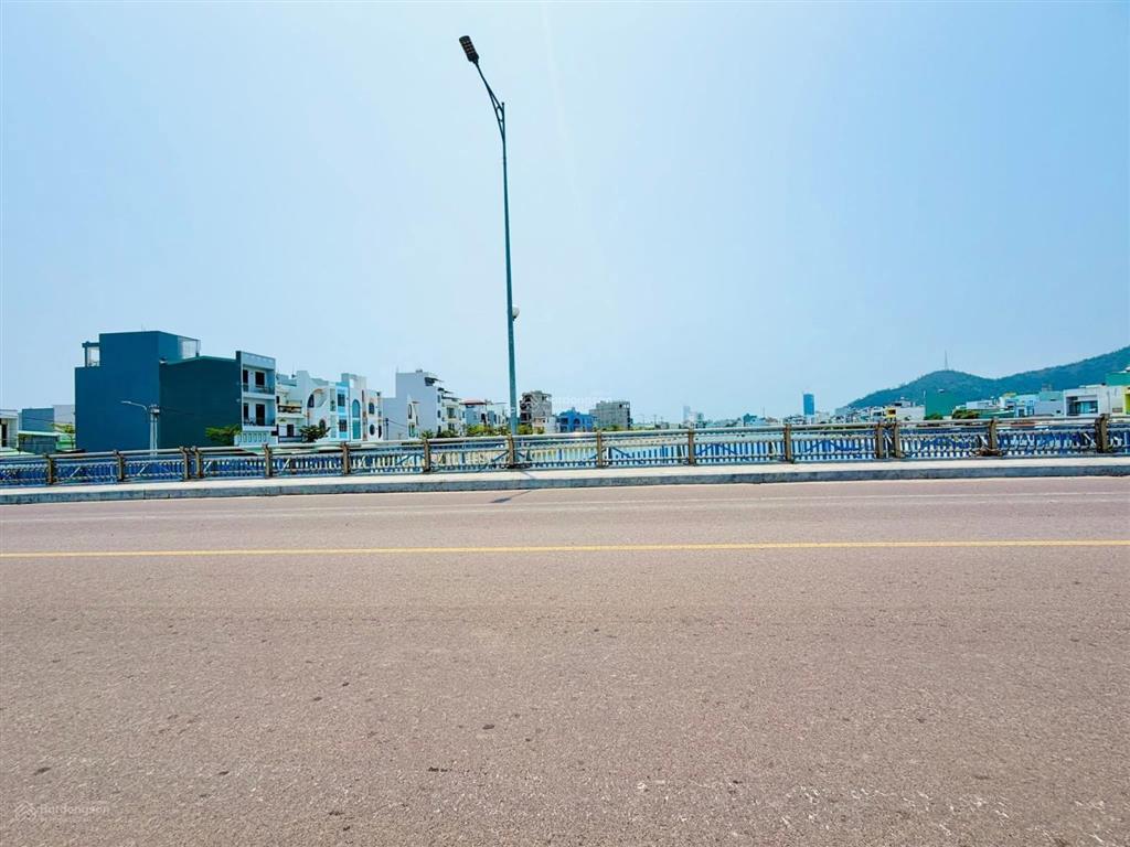 Đất cầu huỳnh tấn phát nối dài, hà thanh 2, phường quy nhơn,dt 72m2, giá 2tỷ550