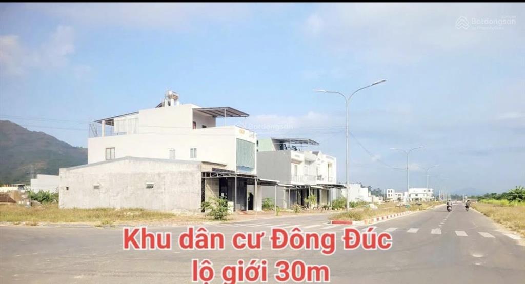 Hạ giá lỗ, bán gấp đất khu vực 7 & 8, phường nhơn phú, gần biển quy nhơn. dt 115m2, giá 3 tỷ xx