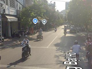 Bán nhà 3 tầng ngay ngã tư mặt tiền tăng bạt hổ, dt 58m2, giá 6tỷ *