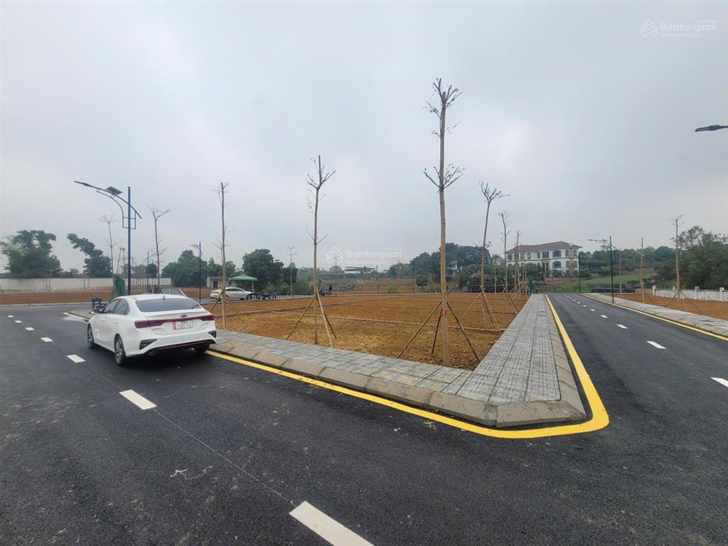 Bán đất thổ cư 100m² đồng trạng  cổ đông, gần đhqg & đh fpt cơ sở 2, sổ đỏ trao tay