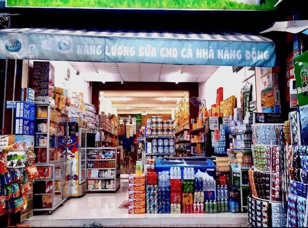 Nhà mặt tiền kinh doanh 110m2  giá 1 tỷ 200 triệu  ngay chợ  sổ hồng riêng  có trả góp
