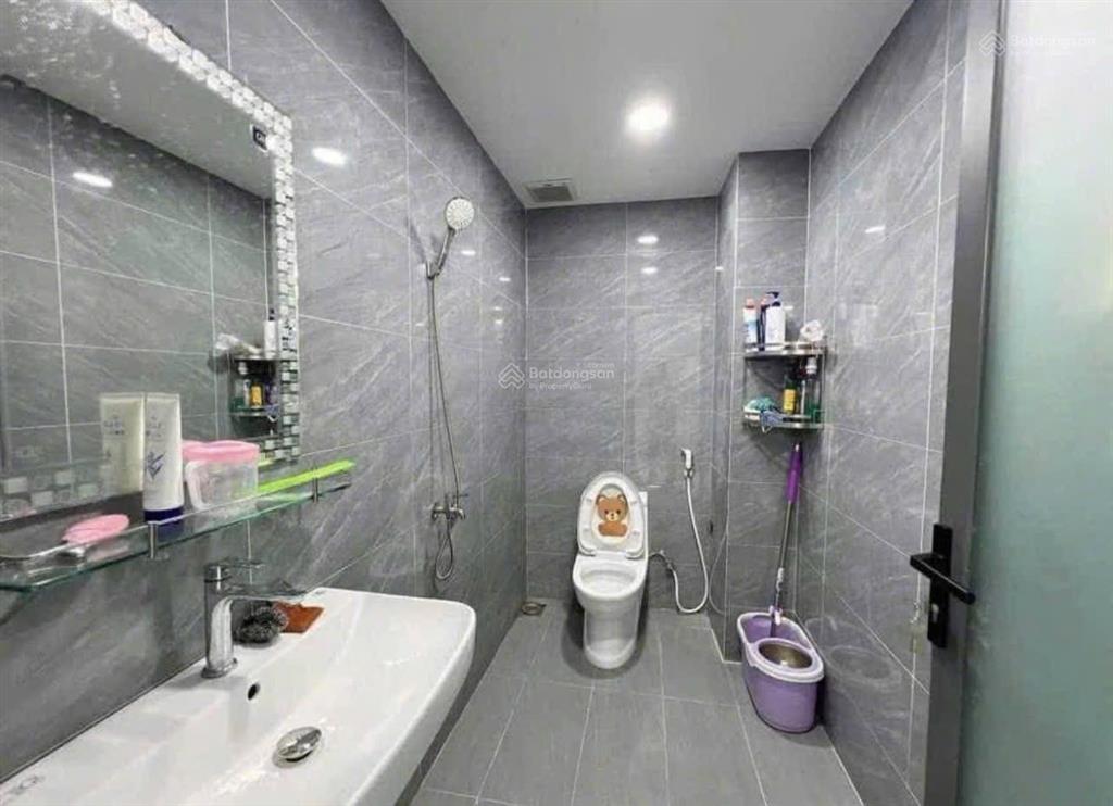 Nhà mặt tiền kinh doanh 110m2  giá 1 tỷ 200 triệu  ngay chợ  sổ hồng riêng  có trả góp