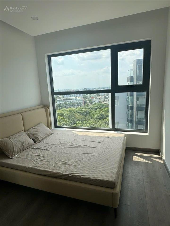 Cho thuê căn góc 2pn diamond alnata plus celadon city full nội thất