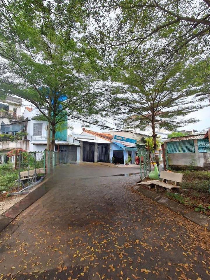 Cần bán gấp miếng đất diên tích 93m2 ở đường nguyễn bình