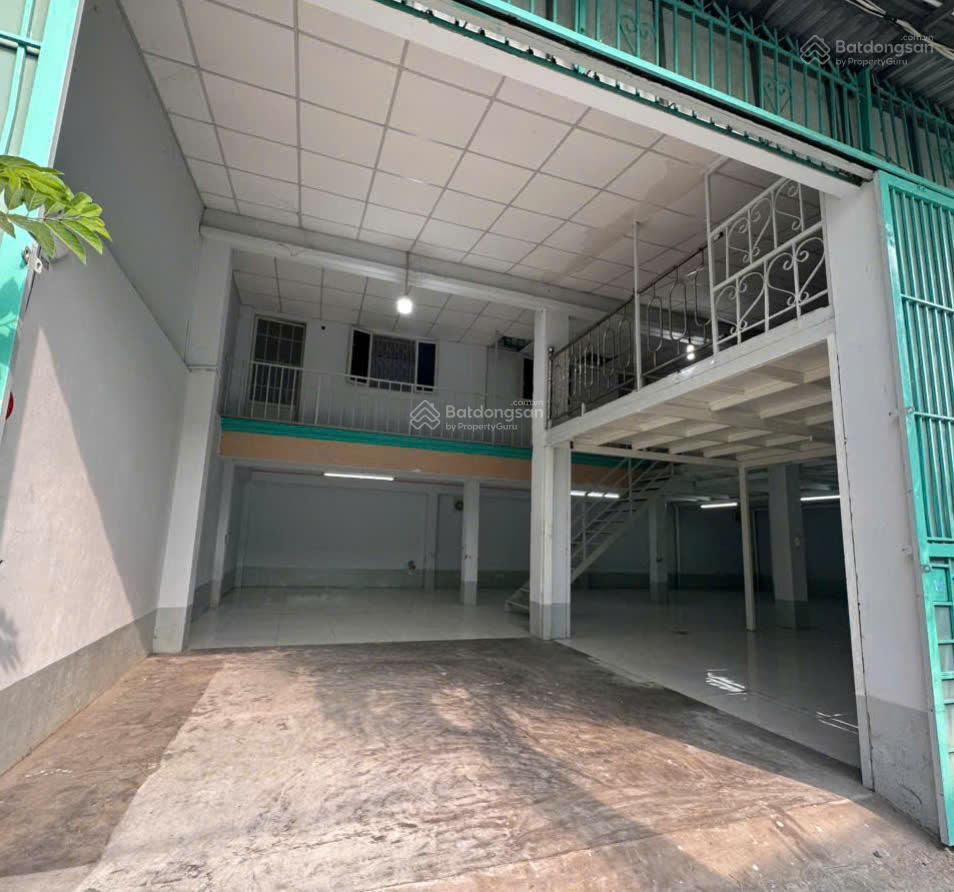 Cho thuê kho gò ô môi, quận 7  250m2  có gác, văn phòng, điện 3 pha  giá 22tr/tháng