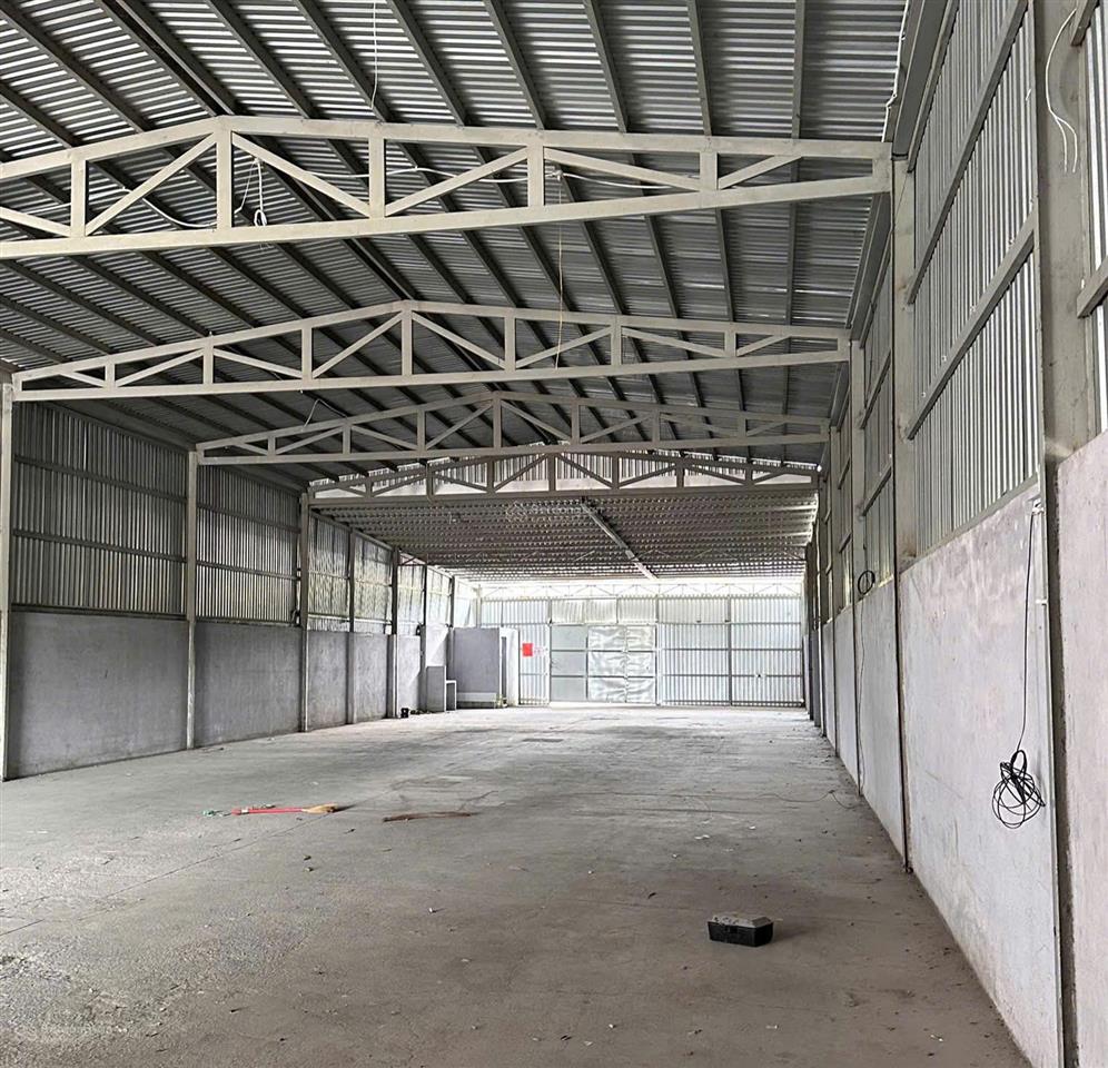 Cho thuê kho đào sư tích, phước kiển, nhà bè  1.000m2  có sân rộng  giá 50tr/tháng