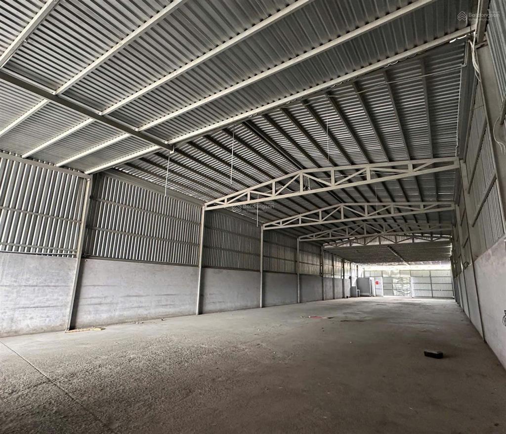 Cho thuê kho đào sư tích, phước kiển, nhà bè  1.000m2  có sân rộng  giá 50tr/tháng