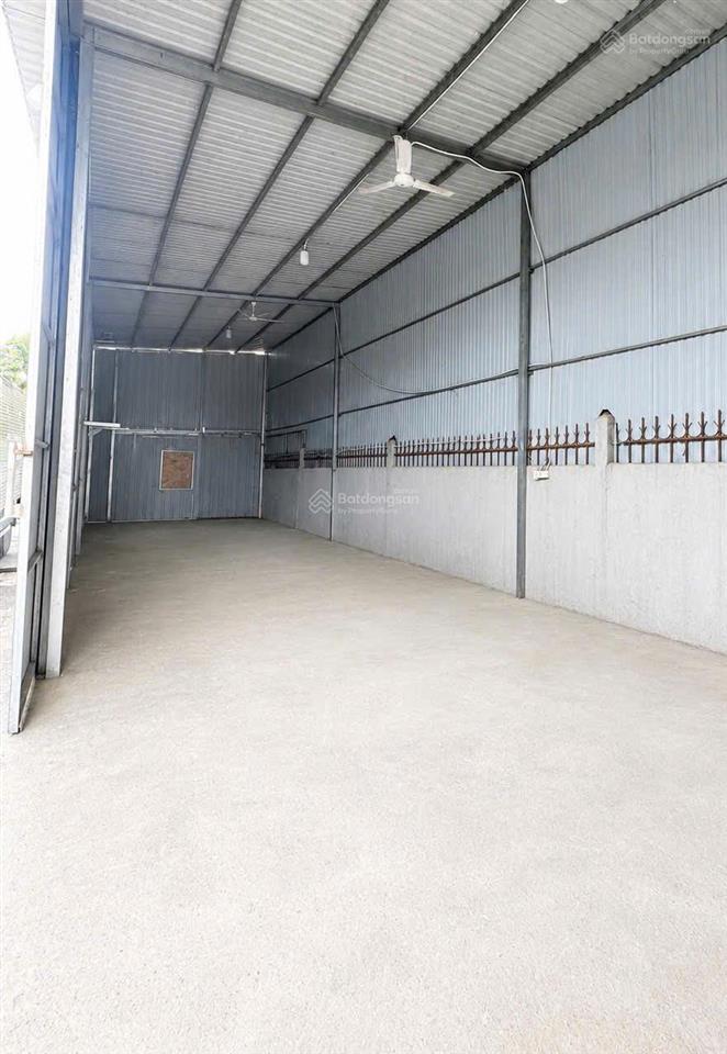 Cho thuê kho phạm hữu lầu 250m2 sân rộng xuất hóa đơn vat