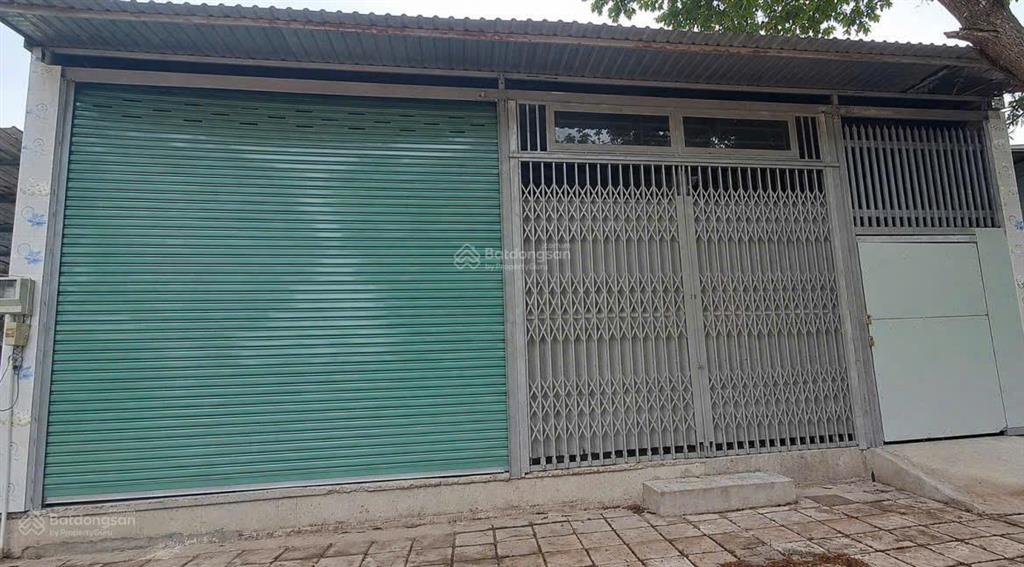 Cho thuê kho phước kiển, nhà bè có gác và 2 phòng ngủ giá 20 triệu/tháng