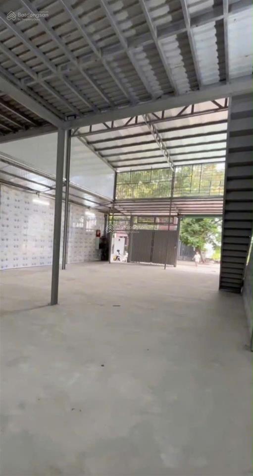Cho thuê kho phước kiển, nhà bè có gác và 2 phòng ngủ giá 20 triệu/tháng