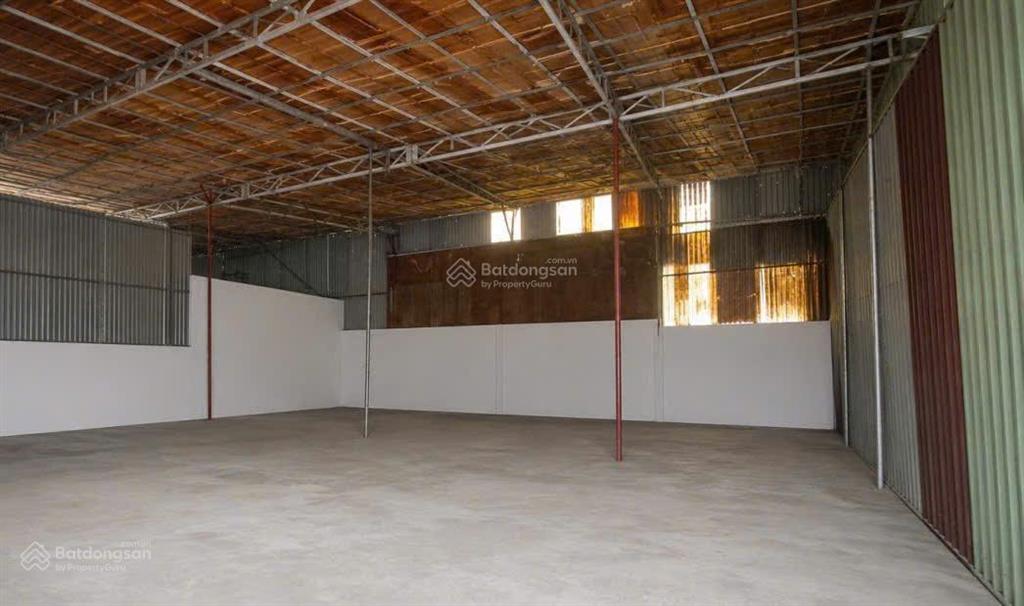 Cho thuê kho phạm hữu lầu, nhà bè 250m² có điện 3 pha giá chỉ 15 triệu/tháng