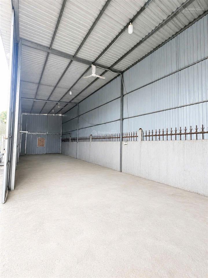 Cho thuê kho phạm hữu lầu 250m² có sân bãi xuất hóa đơn vat