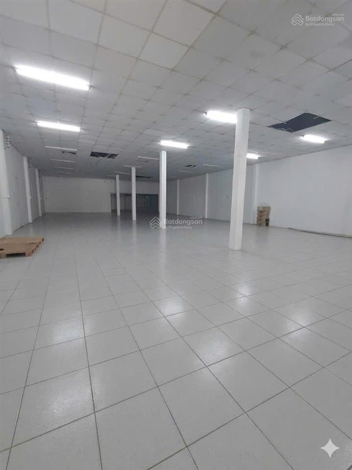 Cho thuê kho lê văn lương, phước kiển, nhà bè 360m2 kho + 100m2 sân