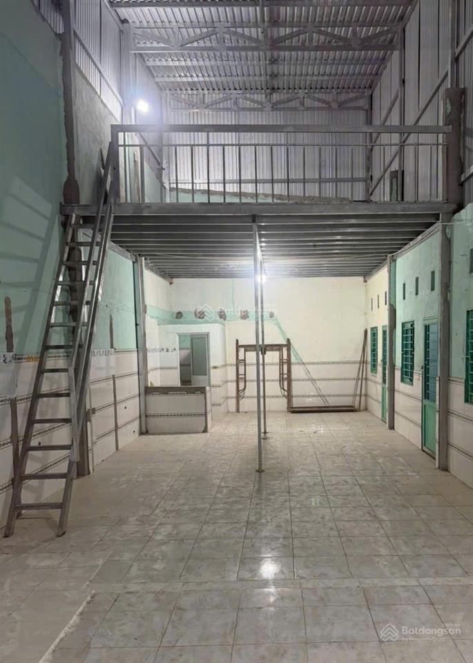 Cho thuê mặt tiền lê văn lương, nhà bè 205m2 sử dụng kho mới xây