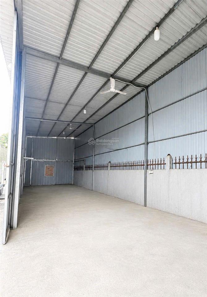 Cho thuê kho phạm hữu lầu 250m2 có sân bãi xuất hóa đơn vat