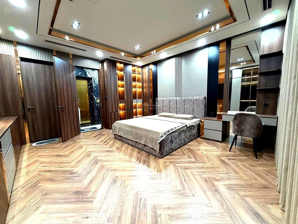 5m ra mặt phố  trung tâm phố cổ