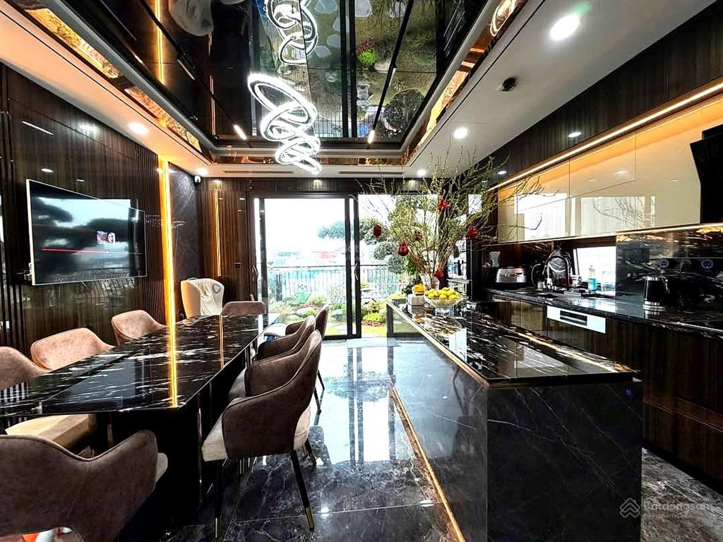 5m ra mặt phố  trung tâm phố cổ