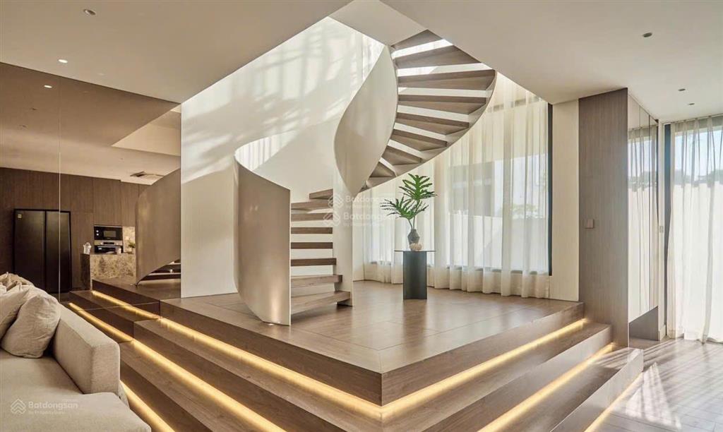 Bán nhà mặt tiền đường số 7 gần song hành, q2  dt 8x20m hầm 3 tầng giá bán 33 tỷ