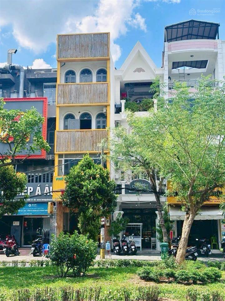 Mặt tiền giảm về 33 tỷ 4 tầng tại phan xích long, dt 4x20m cn 80m2, phú nhuận, đẹp, pháp lý đầy đủ