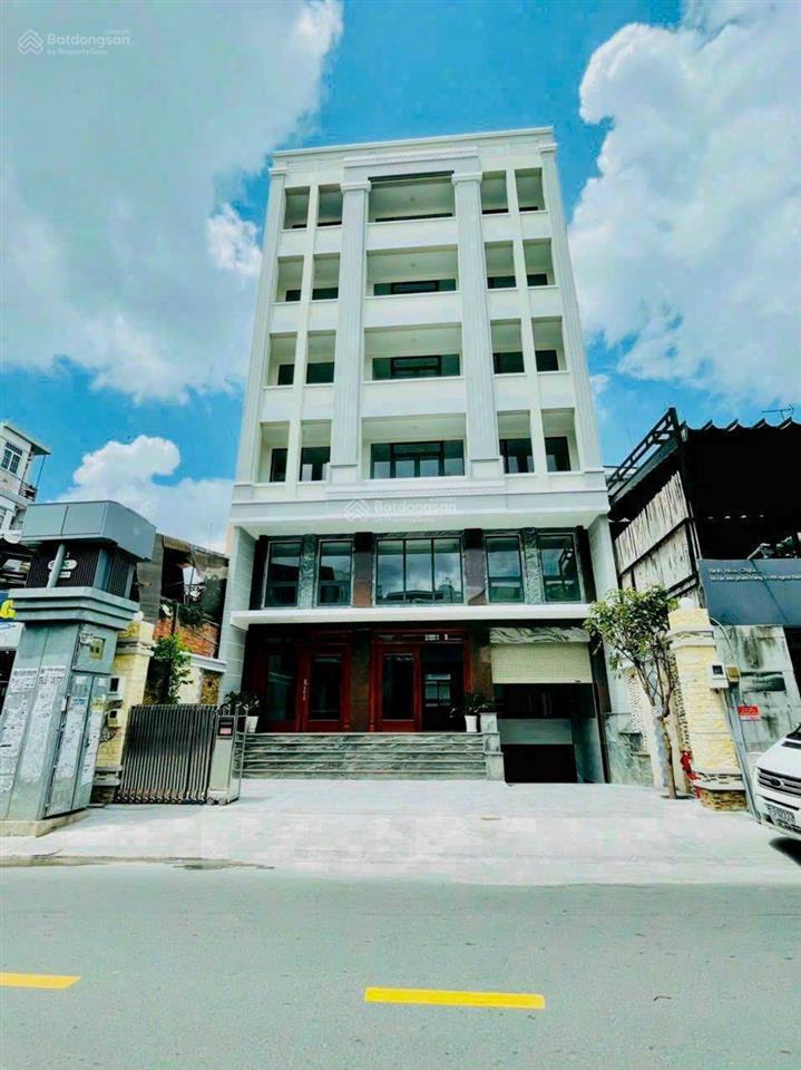 Cc bán tòa nhà vip mặt tiền võ văn ngân, thủ đức  8x 50 nở hậu 13m(4 tầng)  400tr/th  giá 100 tỷ