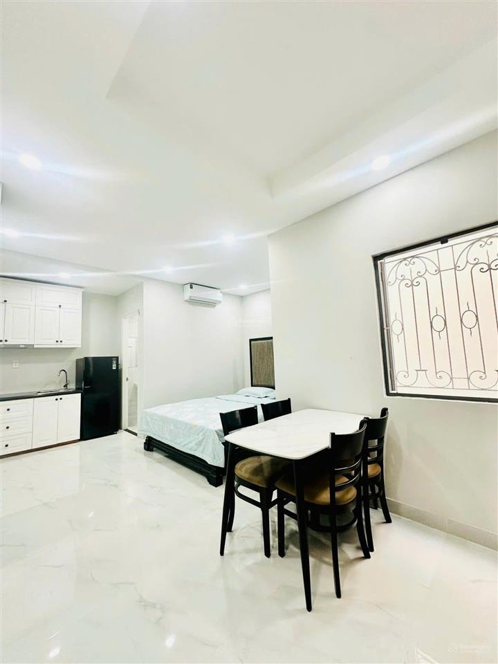 Bán gấp 49 tỷ chdv 35 phòng  dòng tiền siêu khủng 210tr/th khu nhà ga t3  8x20m  hầm 7 tầng.