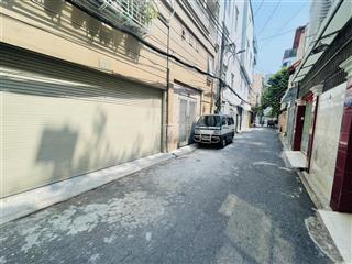 Hẻm xe hơi tránh ngay trường sơn phường 4 tân bình 3 tầng 38m2 ( 4.2 x 9 ) giá 9.5 tỷ.