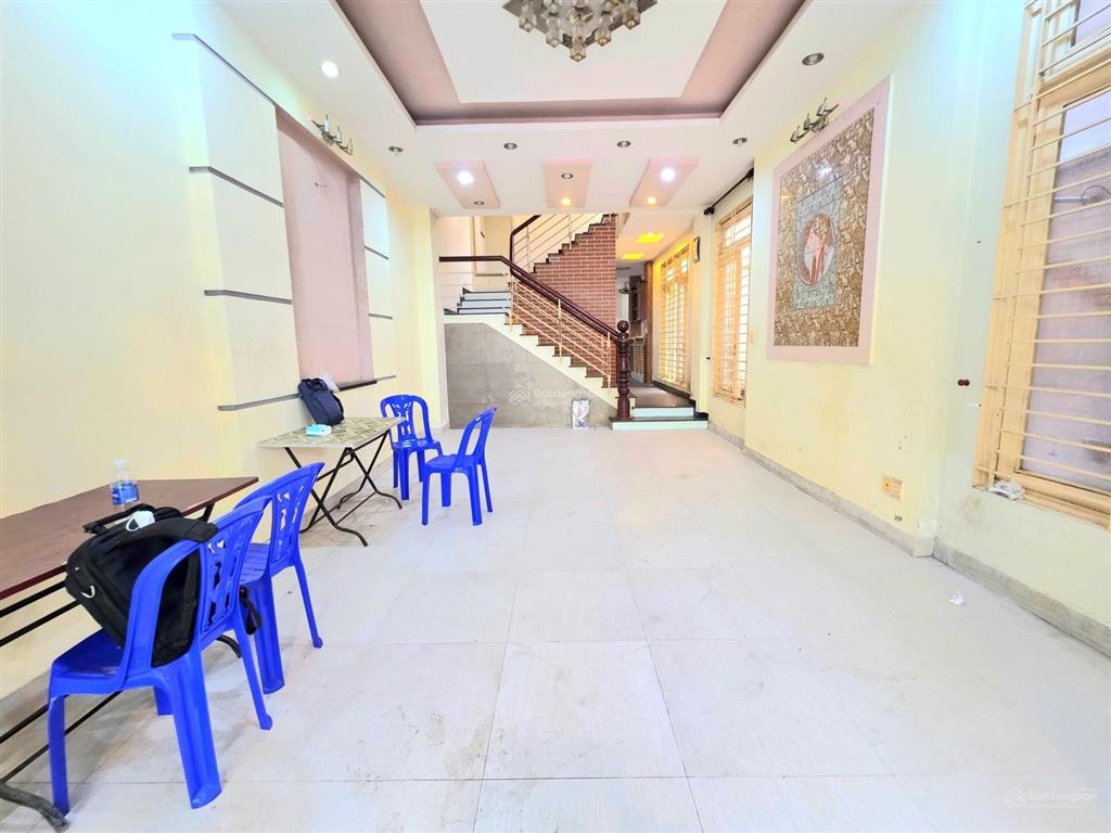 Hẻm xe tải kinh doanh ngay sân bay đường phạm văn hai p3 tân bình 3 tầng 133m2 ngang 4.65 giá 20.3