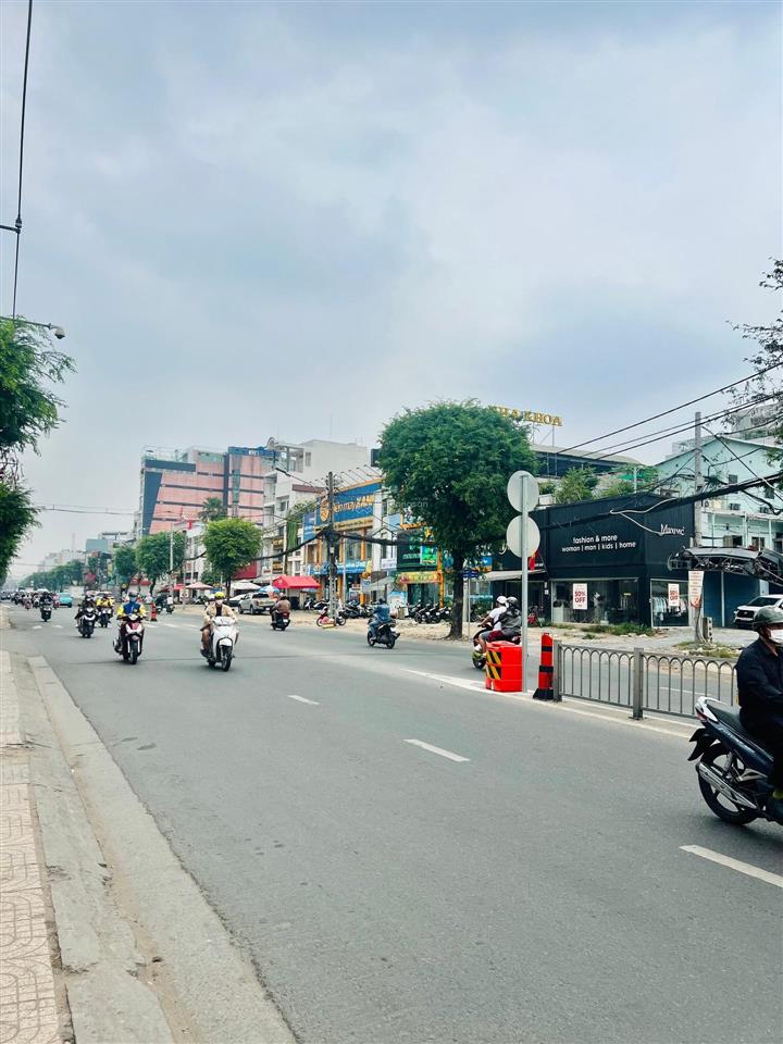 Mặt tiền kinh doanh 35m đường trường chinh 2tầng4*17m 1x. x tỷ dòng tiền 40tr /1 tháng