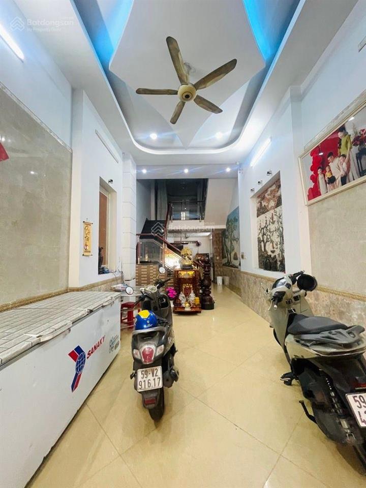 Mặt tiền tân sơn kd đỉnh  gần sân gold  nhà ga t3  6 tầng  4*20m  1x. x tỷ